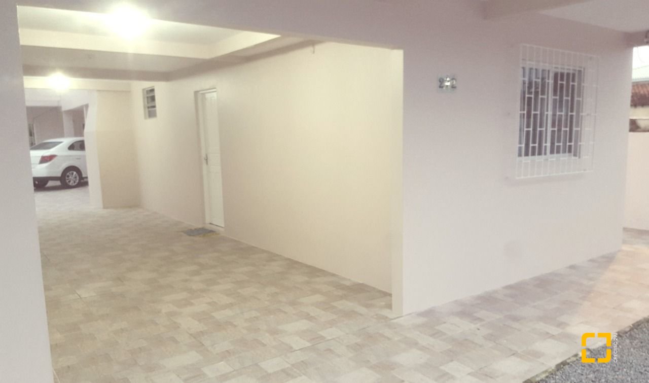 Hotel com 253m², 10 quartos, 6 garagens, no bairro Ingleses em Florianópolis