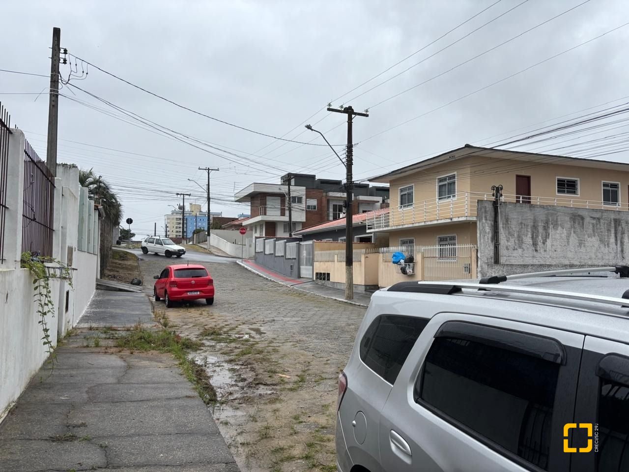 Casa com 124m², 4 quartos, 3 garagens, no bairro Areias em São José