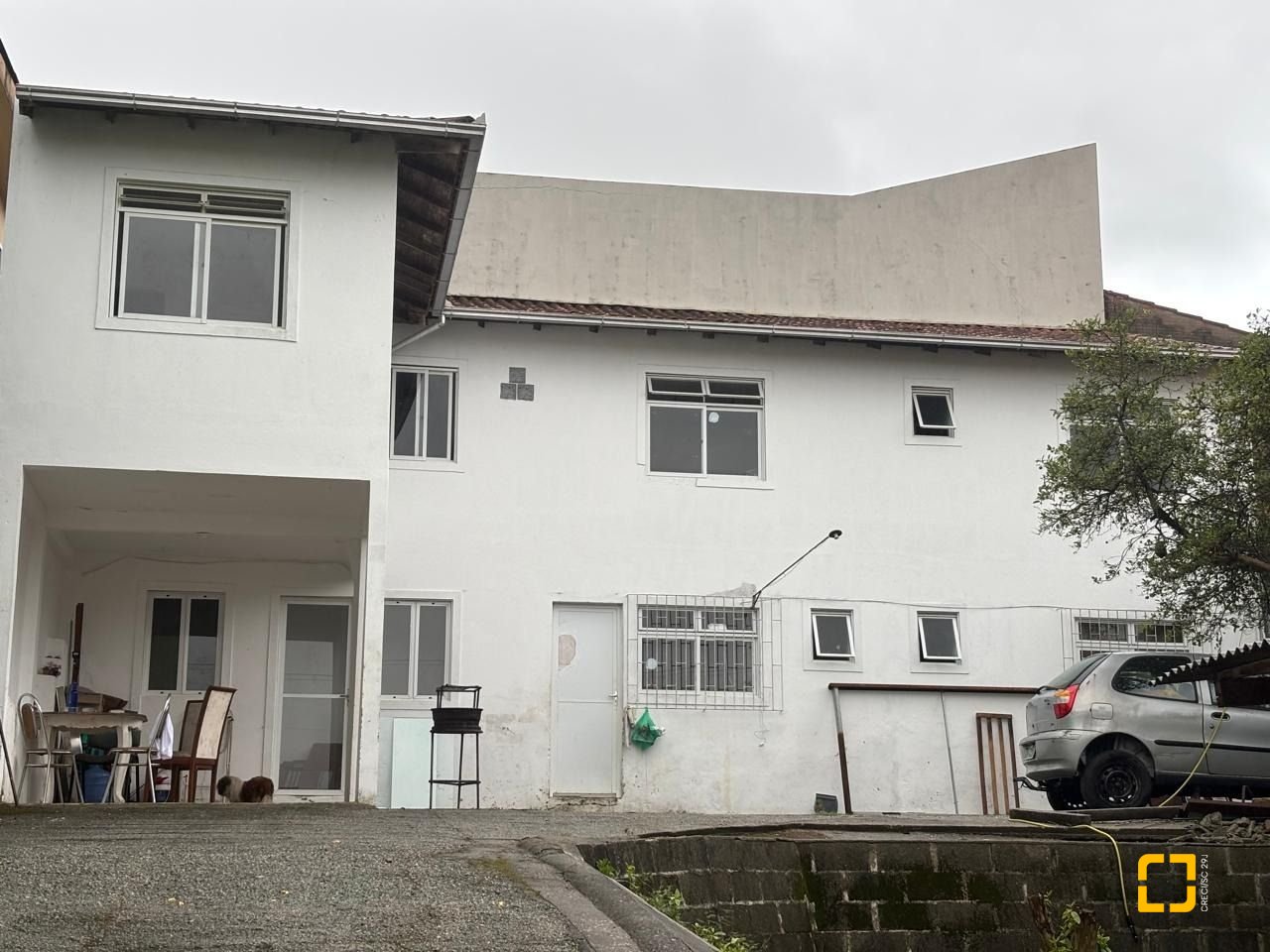 Casa com 124m², 4 quartos, 3 garagens, no bairro Areias em São José