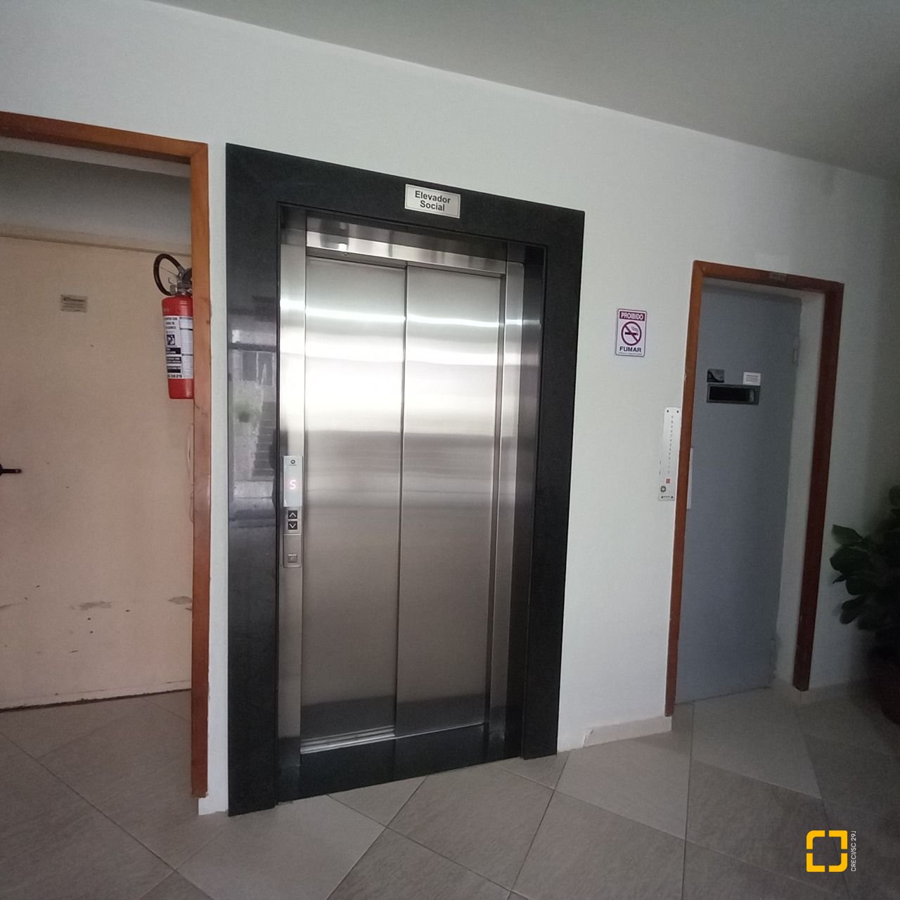 Apartamento com 55m², 2 quartos, no bairro Centro em Florianópolis