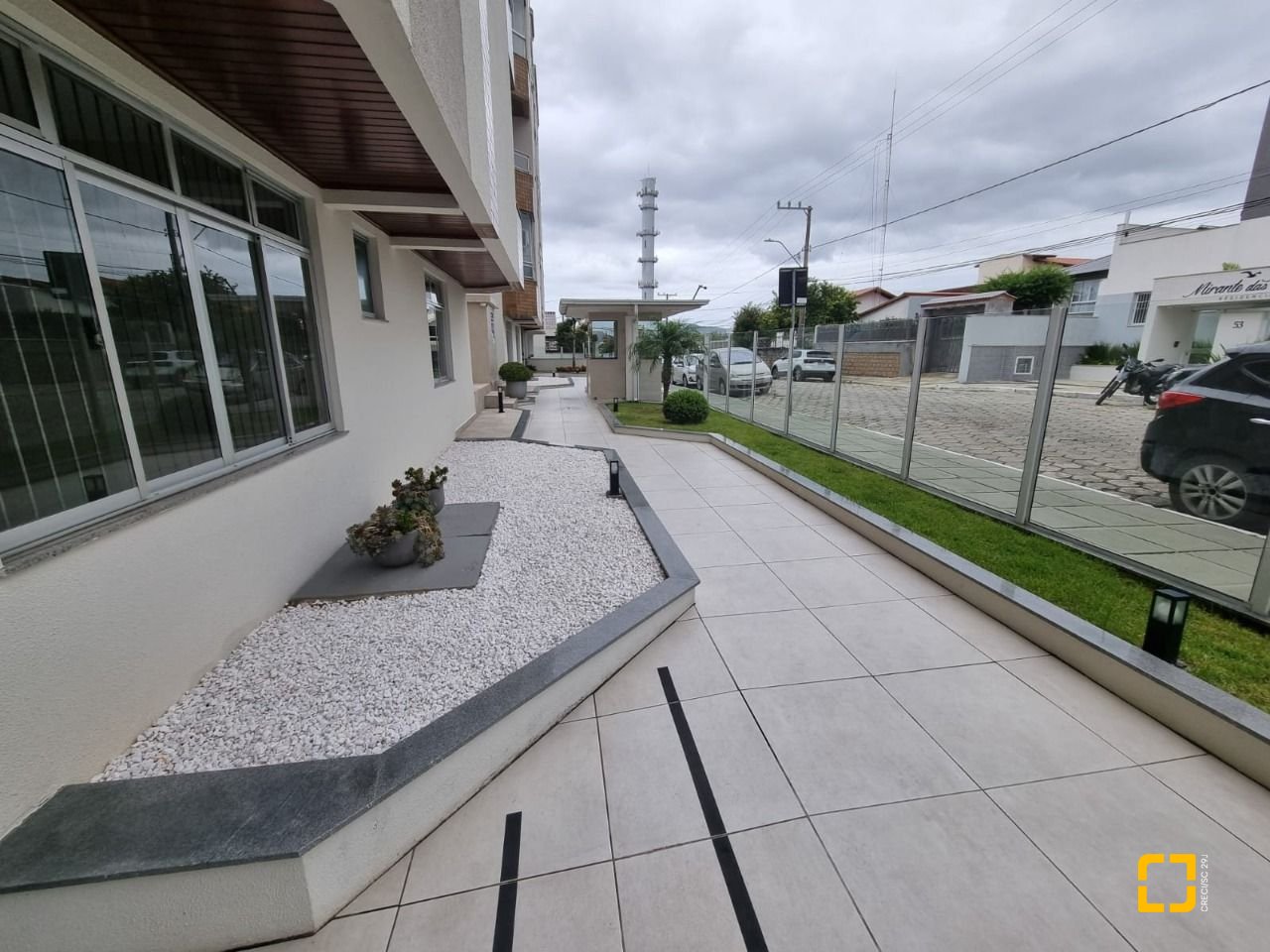 Apartamento com 100m², 4 quartos (sendo 1 suíte), 1 garagem, no bairro Capoeiras em Florianópolis
