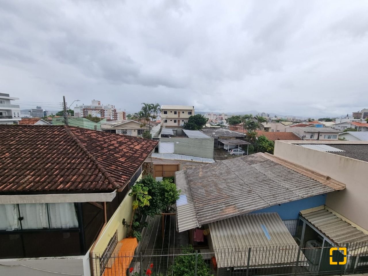 Apartamento com 100m², 4 quartos (sendo 1 suíte), 1 garagem, no bairro Capoeiras em Florianópolis