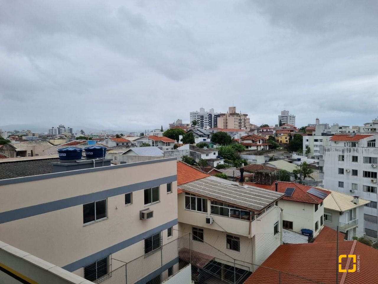 Apartamento com 100m², 4 quartos (sendo 1 suíte), 1 garagem, no bairro Capoeiras em Florianópolis
