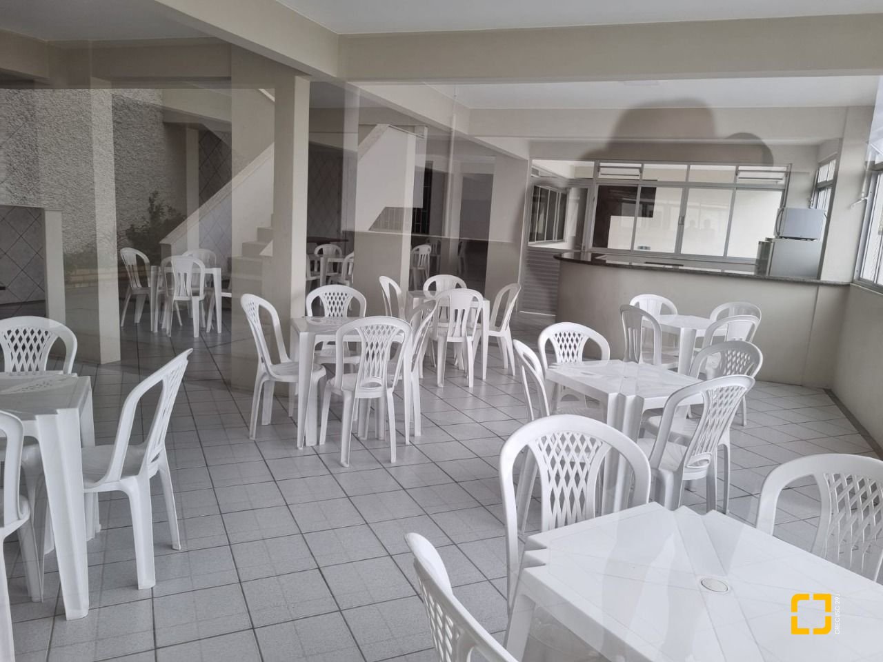 Apartamento com 100m², 4 quartos (sendo 1 suíte), 1 garagem, no bairro Capoeiras em Florianópolis