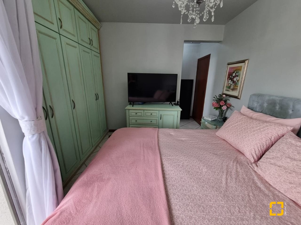 Apartamento com 100m², 4 quartos (sendo 1 suíte), 1 garagem, no bairro Capoeiras em Florianópolis