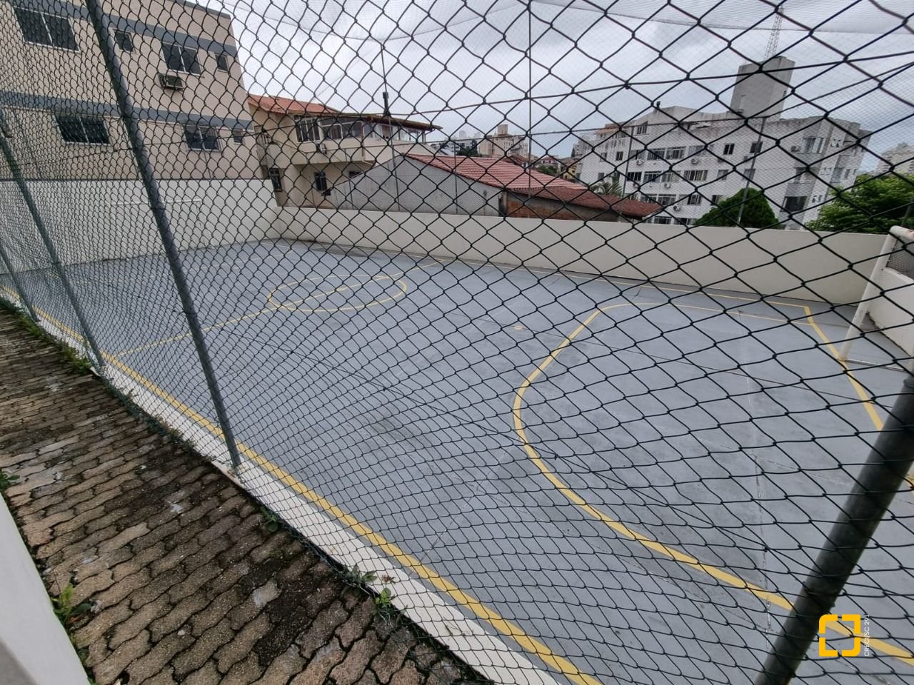 Apartamento com 100m², 4 quartos (sendo 1 suíte), 1 garagem, no bairro Capoeiras em Florianópolis