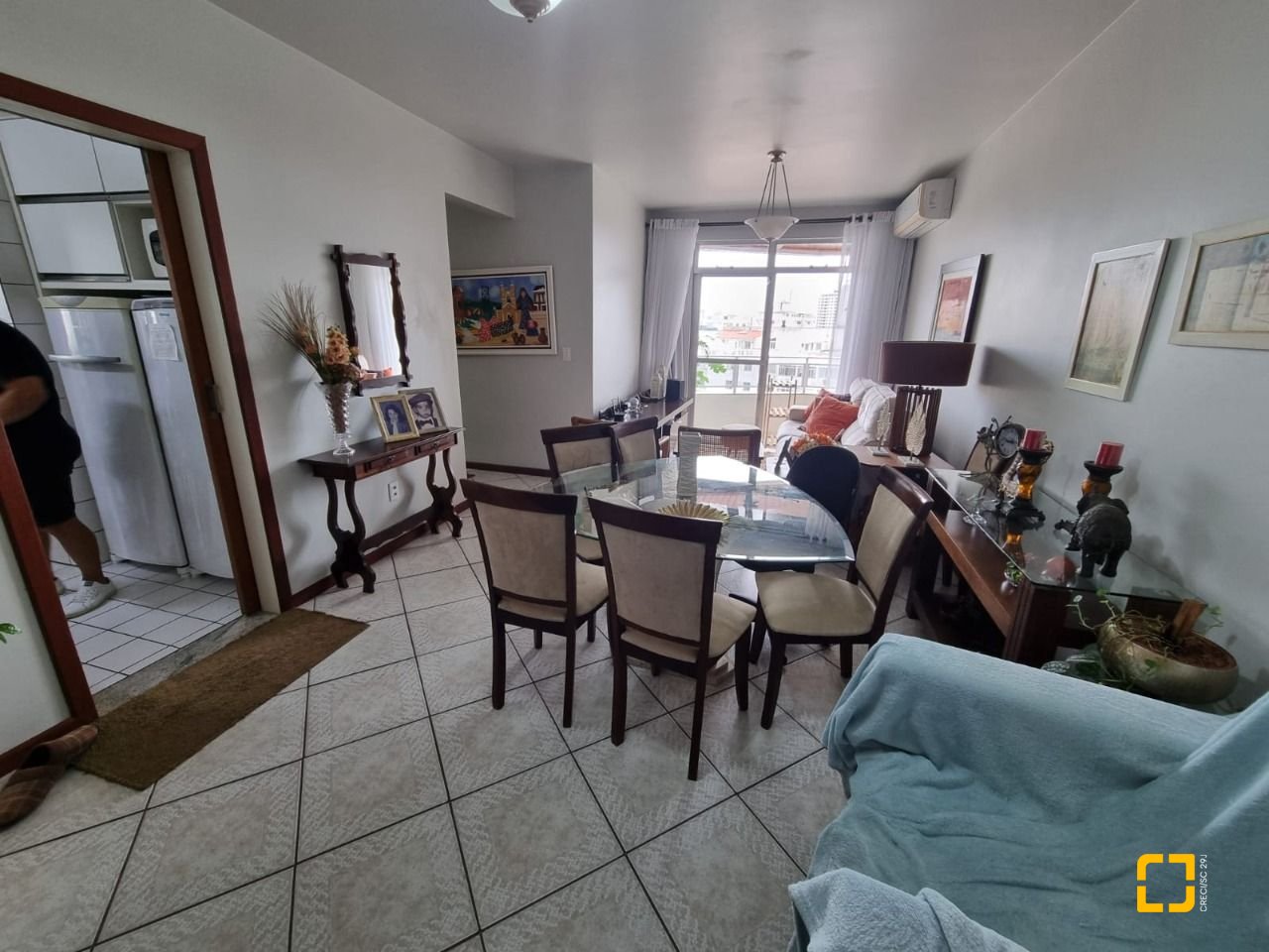 Apartamento com 100m², 4 quartos (sendo 1 suíte), 1 garagem, no bairro Capoeiras em Florianópolis