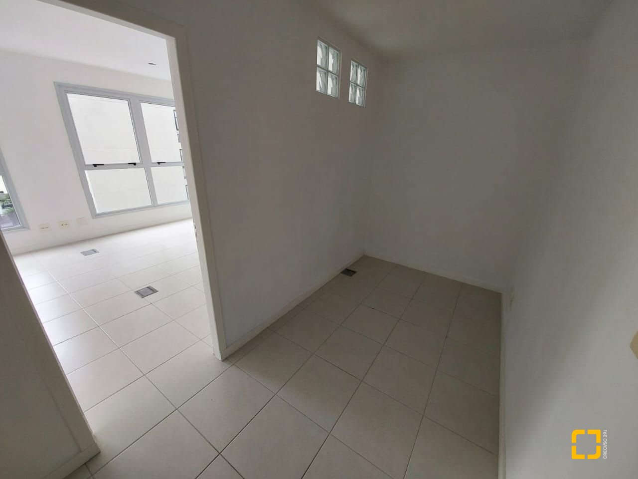 Sala com 35m², 1 garagem, no bairro Trindade em Florianópolis