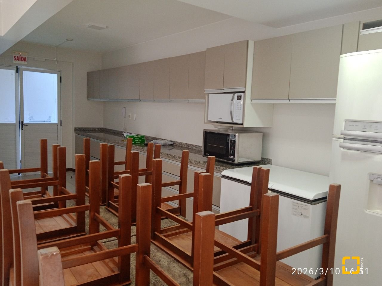Apartamento com 123m², 4 quartos (sendo 1 suíte), 1 garagem, no bairro Estreito em Florianópolis