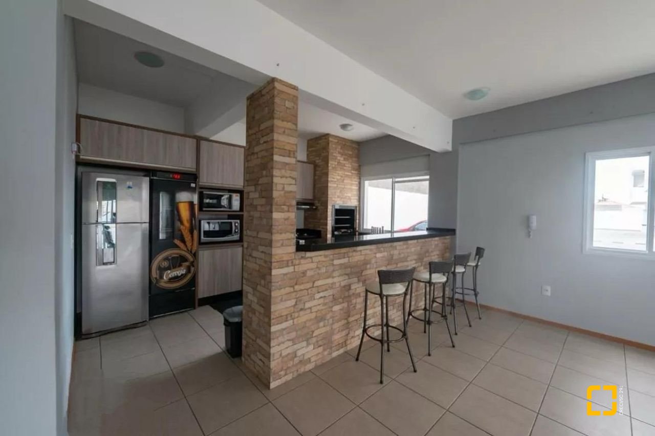 Apartamento com 68m², 2 quartos, 1 garagem, no bairro Serraria em São José