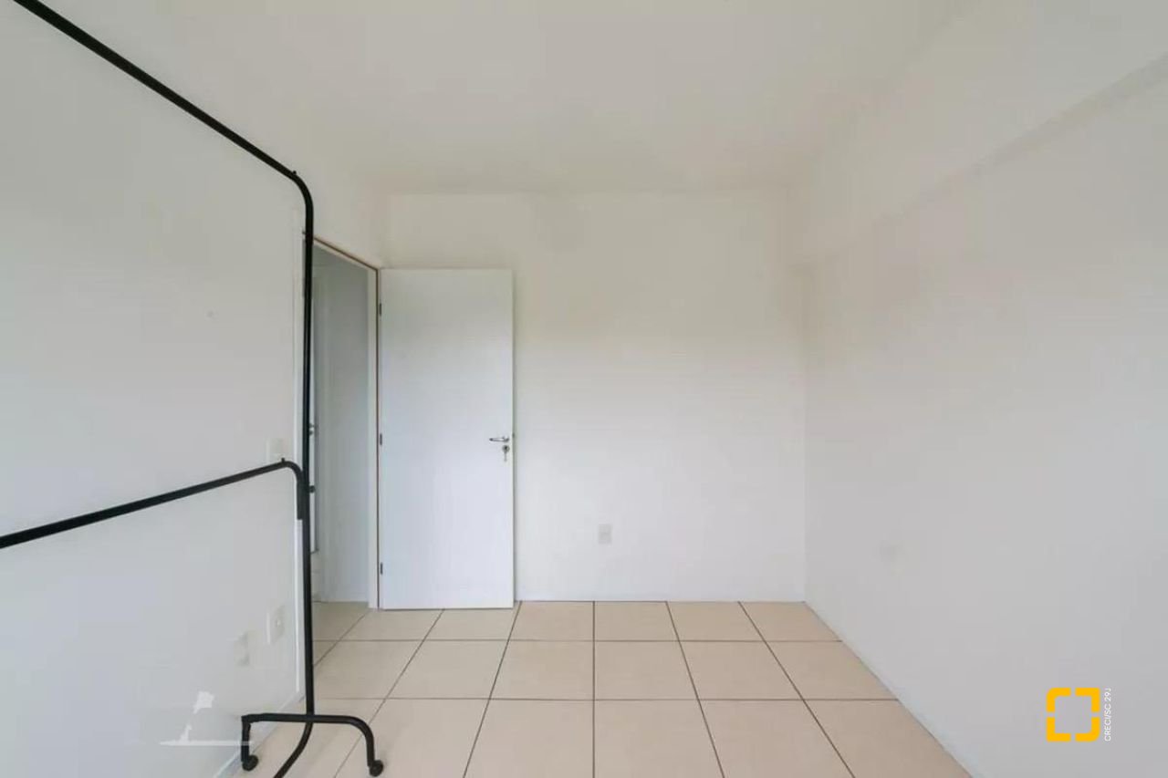 Apartamento com 68m², 2 quartos, 1 garagem, no bairro Serraria em São José