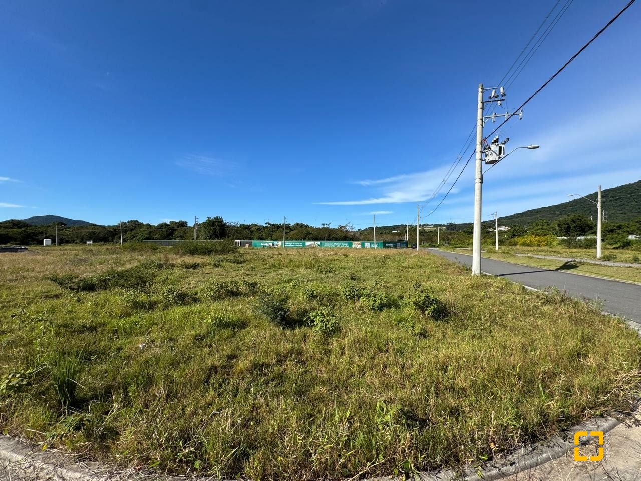 Terreno com 450m², no bairro Ingleses do Rio Vermelho em Florianópolis