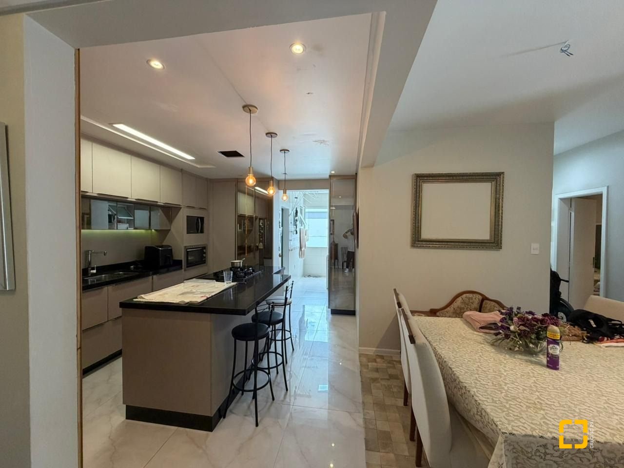 Apartamento com 102m², 3 quartos, 1 garagem, no bairro Centro em Florianópolis