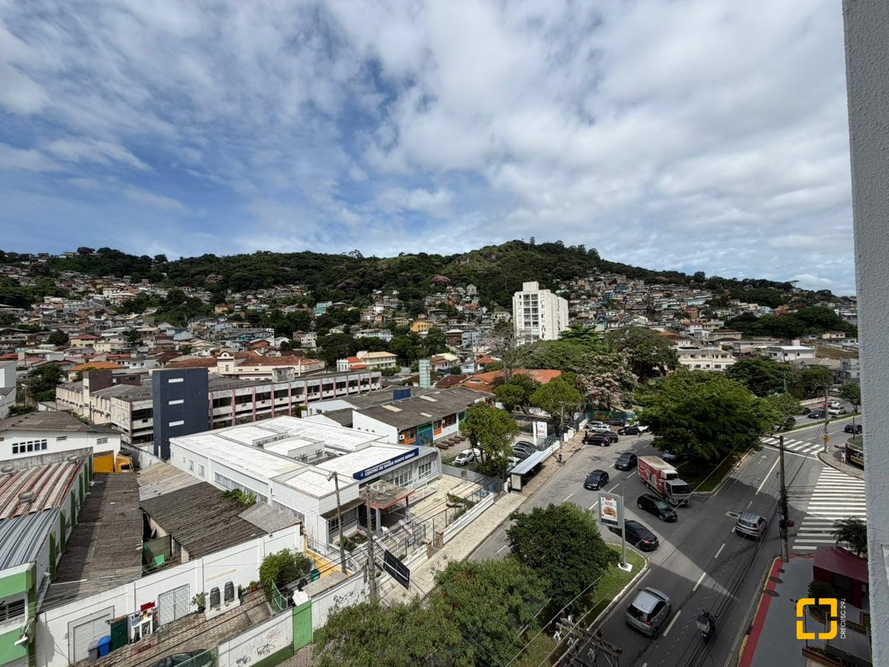 Apartamento com 102m², 3 quartos, 1 garagem, no bairro Centro em Florianópolis