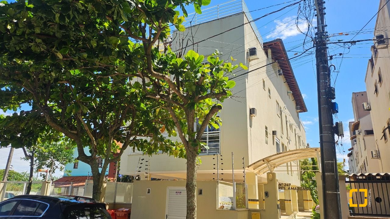 Apartamento com 56m², 2 quartos, 1 garagem, no bairro Canasvieiras em Florianópolis