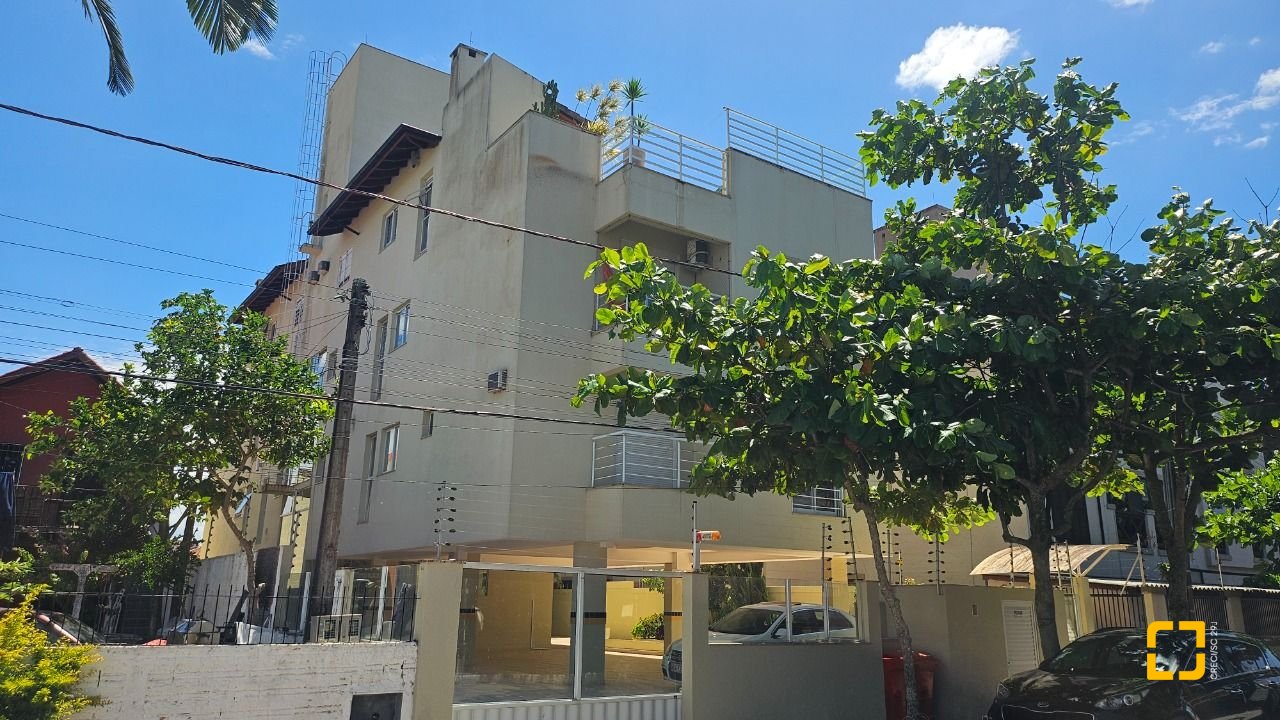 Apartamento com 56m², 2 quartos, 1 garagem, no bairro Canasvieiras em Florianópolis