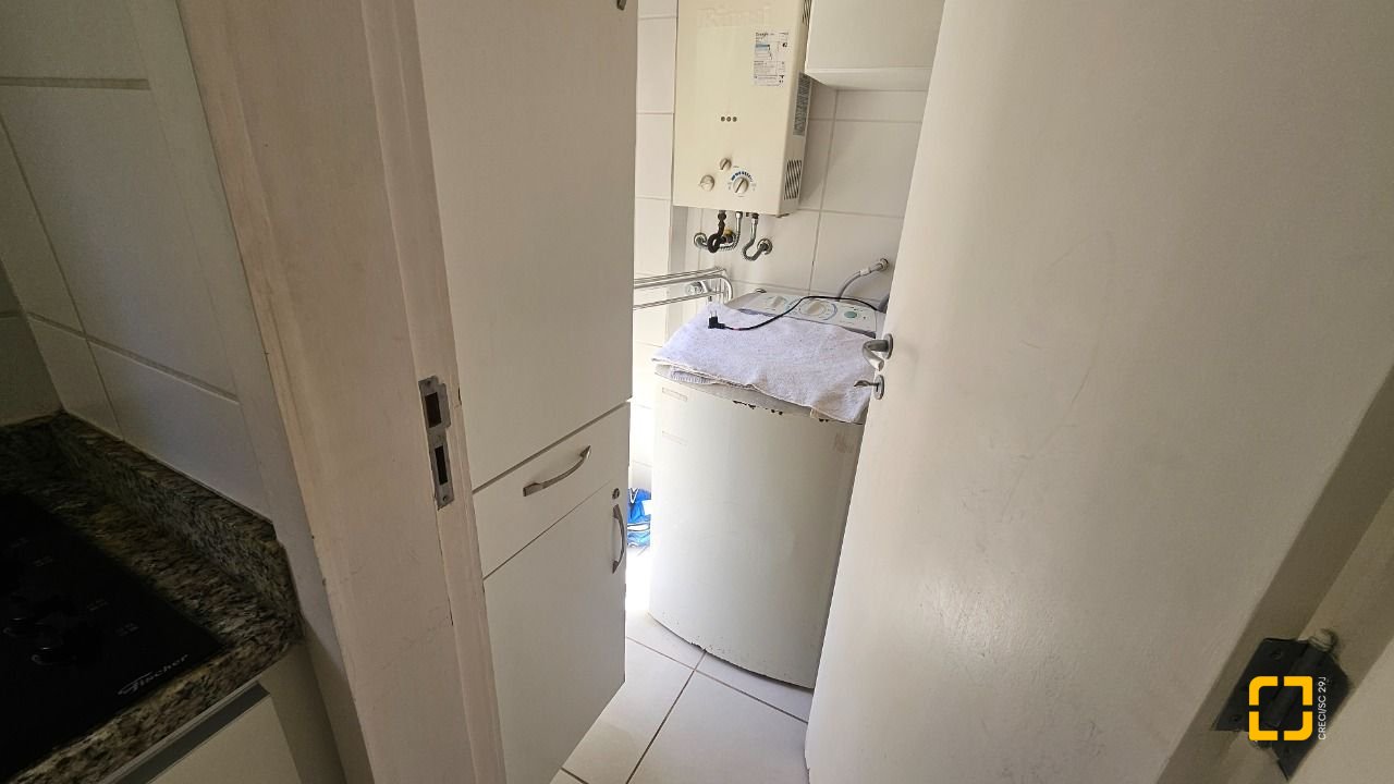 Apartamento com 56m², 2 quartos, 1 garagem, no bairro Canasvieiras em Florianópolis