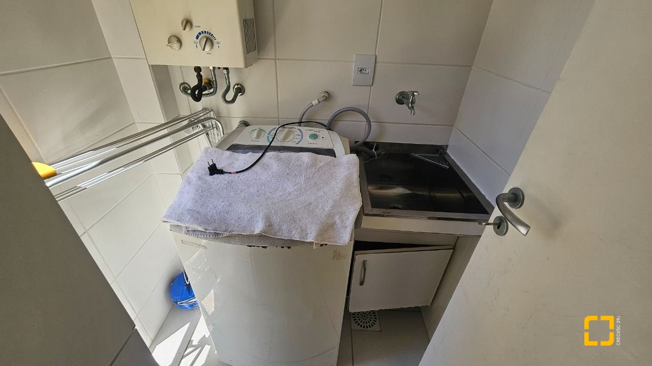 Apartamento com 56m², 2 quartos, 1 garagem, no bairro Canasvieiras em Florianópolis