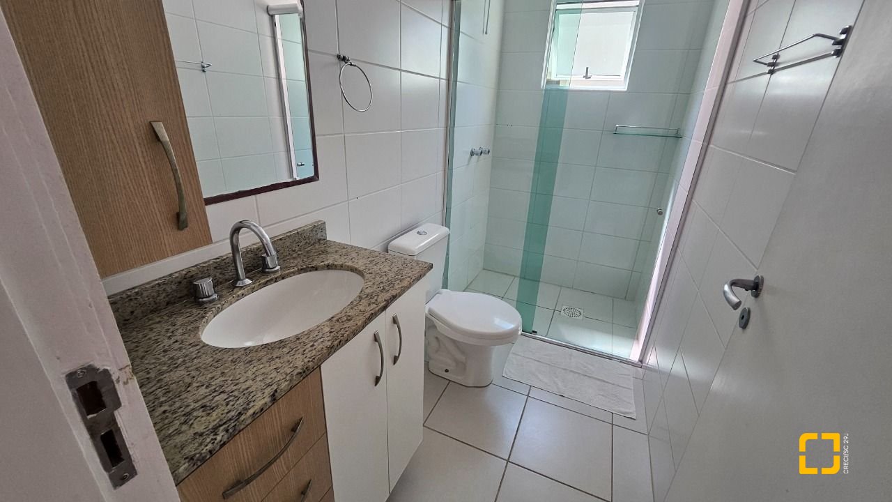 Apartamento com 56m², 2 quartos, 1 garagem, no bairro Canasvieiras em Florianópolis