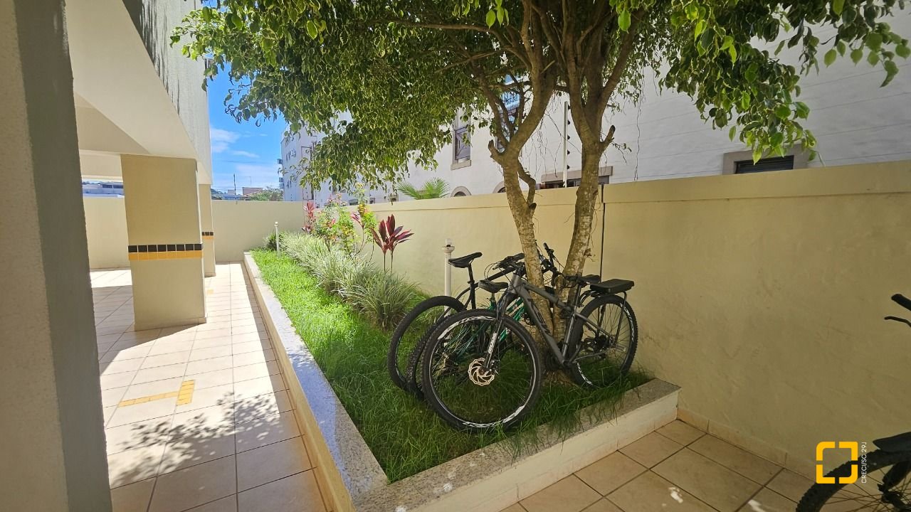 Apartamento com 56m², 2 quartos, 1 garagem, no bairro Canasvieiras em Florianópolis