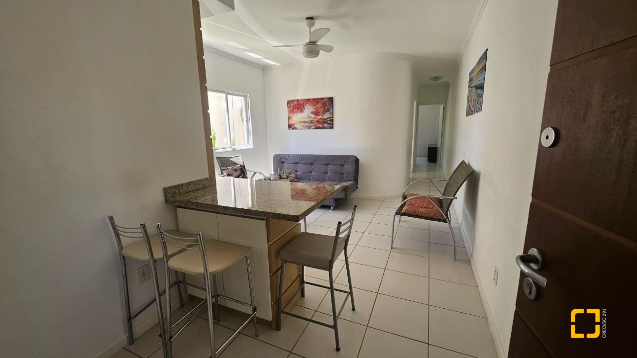 Apartamento com 56m², 2 quartos, 1 garagem, no bairro Canasvieiras em Florianópolis