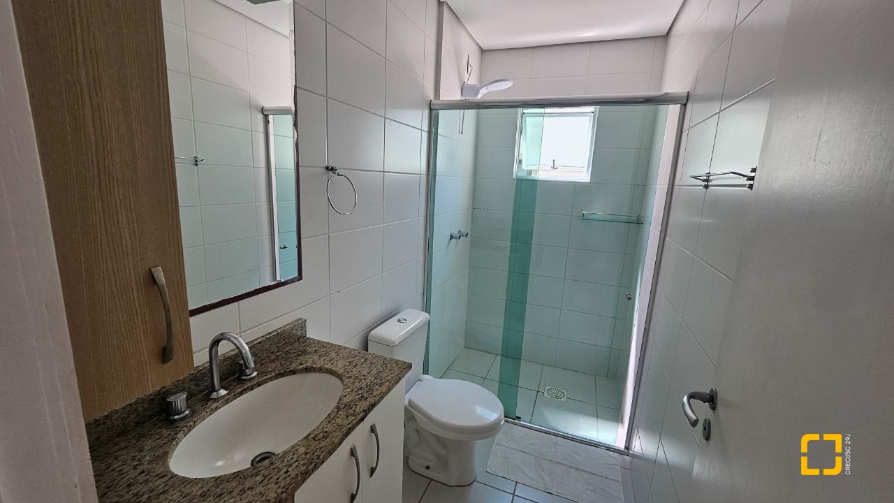 Apartamento com 56m², 2 quartos, 1 garagem, no bairro Canasvieiras em Florianópolis