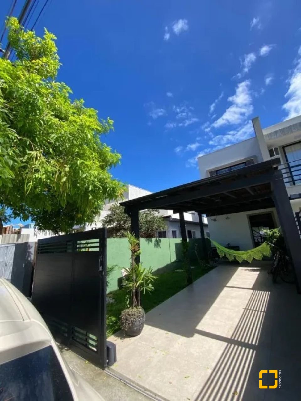 Casa com 97m², 3 quartos (sendo 1 suíte), 1 garagem, no bairro Rio Vermelho em Florianopolis