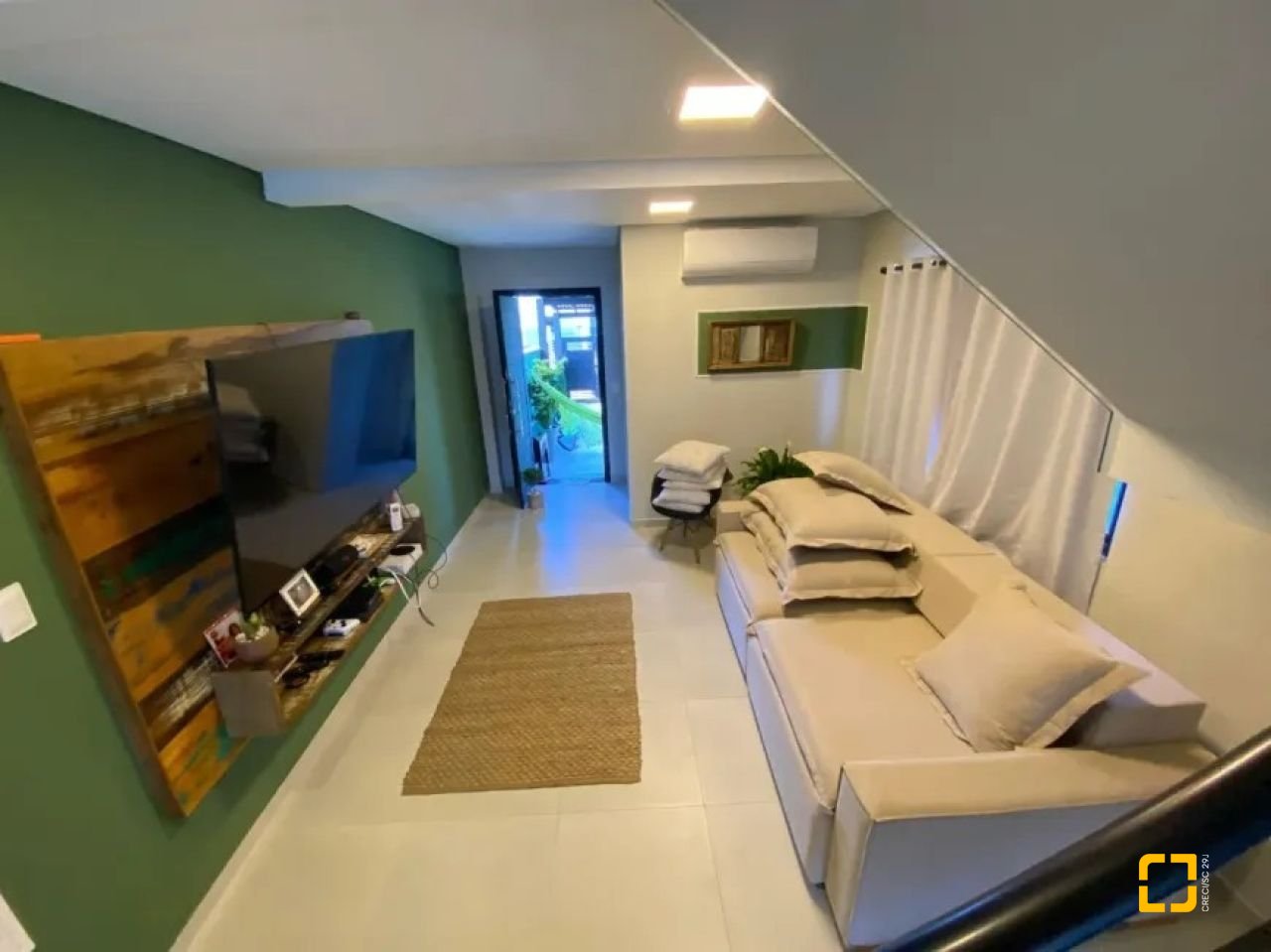 Casa com 97m², 3 quartos (sendo 1 suíte), 1 garagem, no bairro Rio Vermelho em Florianopolis
