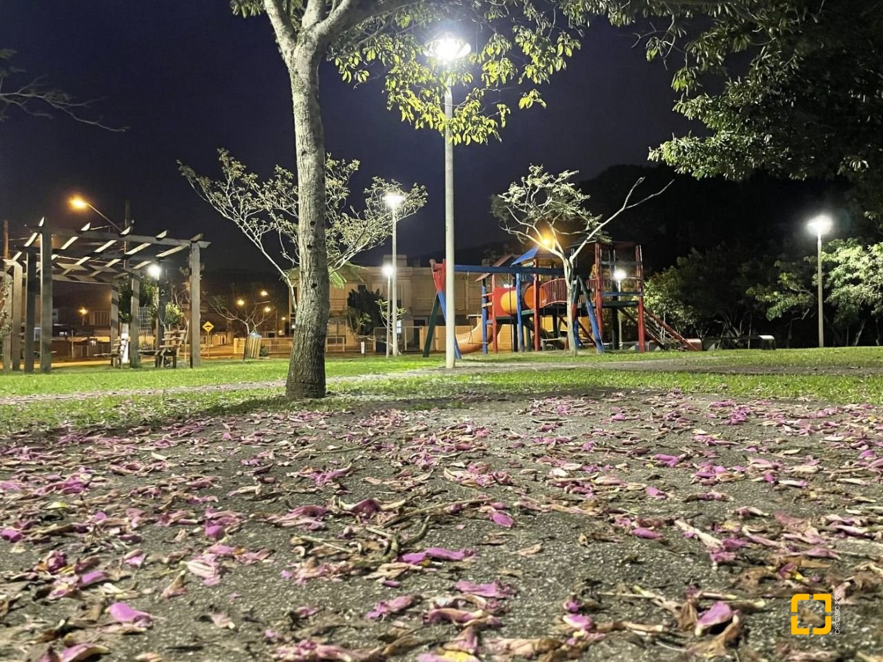 Casa com 97m², 3 quartos (sendo 1 suíte), 1 garagem, no bairro Rio Vermelho em Florianopolis