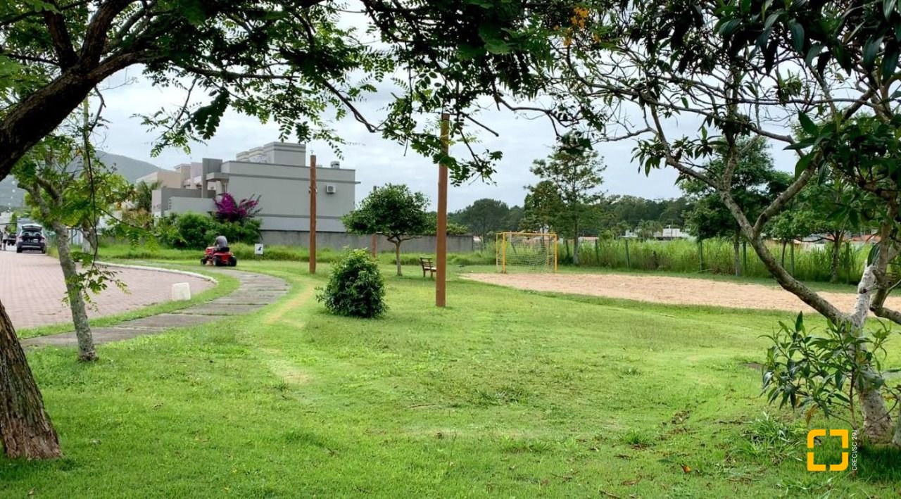Casa com 97m², 3 quartos (sendo 1 suíte), 1 garagem, no bairro Rio Vermelho em Florianopolis