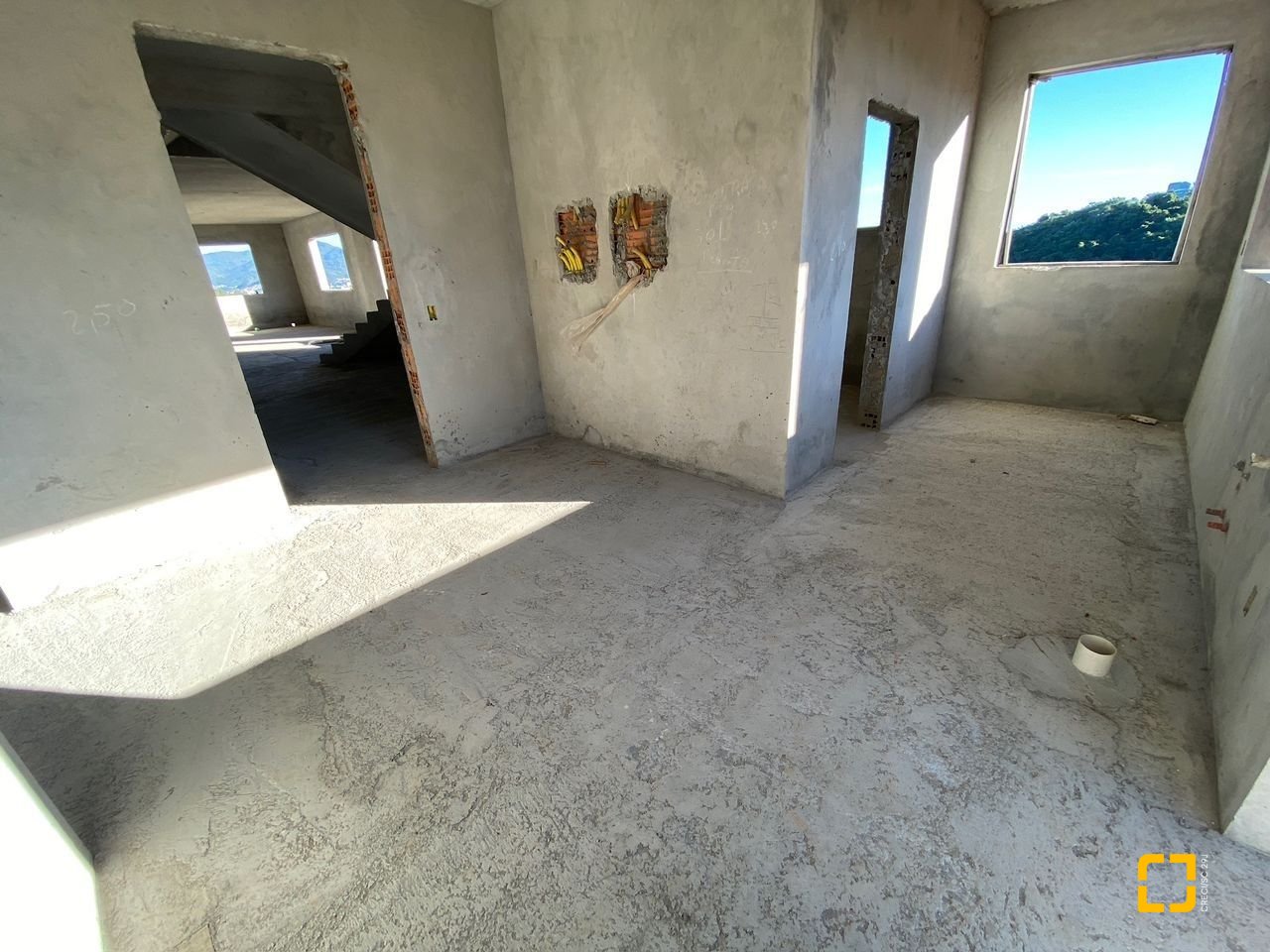 Terreno com 3662m², no bairro João Paulo em Florianópolis
