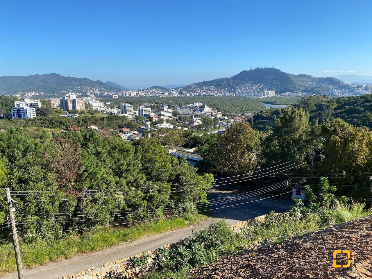 Terreno com 3662m², no bairro João Paulo em Florianópolis