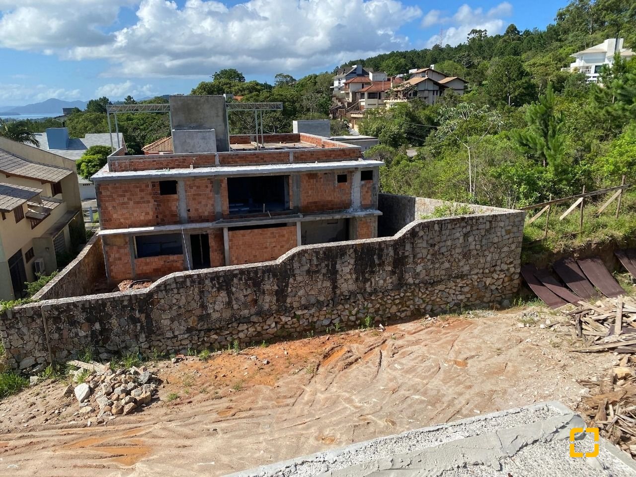 Terreno com 3662m², no bairro João Paulo em Florianópolis