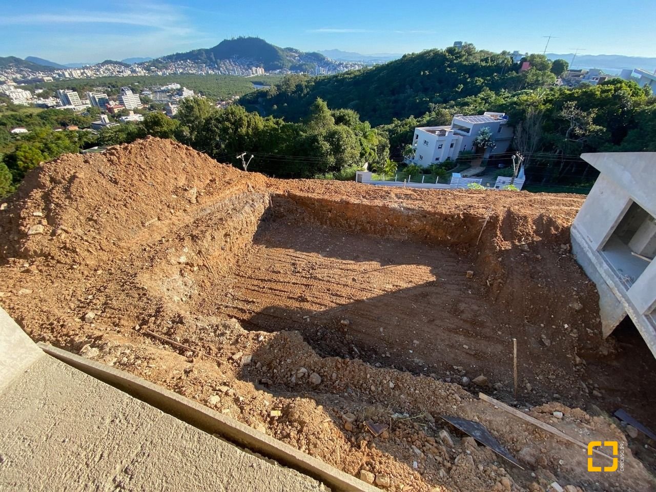 Terreno com 3662m², no bairro João Paulo em Florianópolis