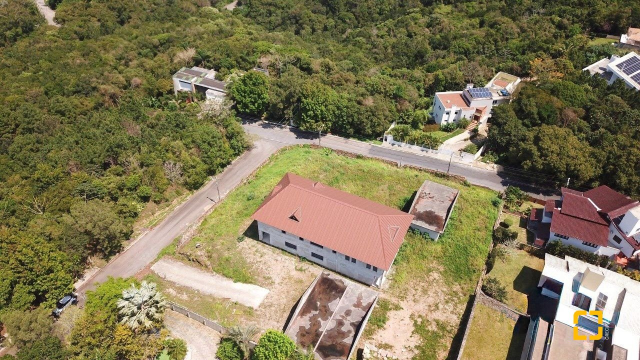 Terreno com 3662m², no bairro João Paulo em Florianópolis