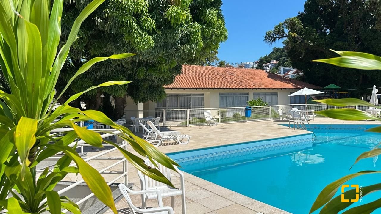 Apartamento com 74m², 3 quartos (sendo 1 suíte), 1 garagem, no bairro Coqueiros em Florianópolis