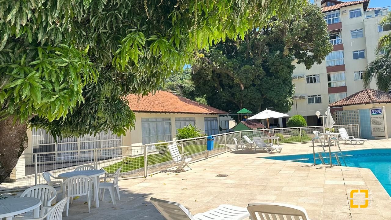Apartamento com 74m², 3 quartos (sendo 1 suíte), 1 garagem, no bairro Coqueiros em Florianópolis