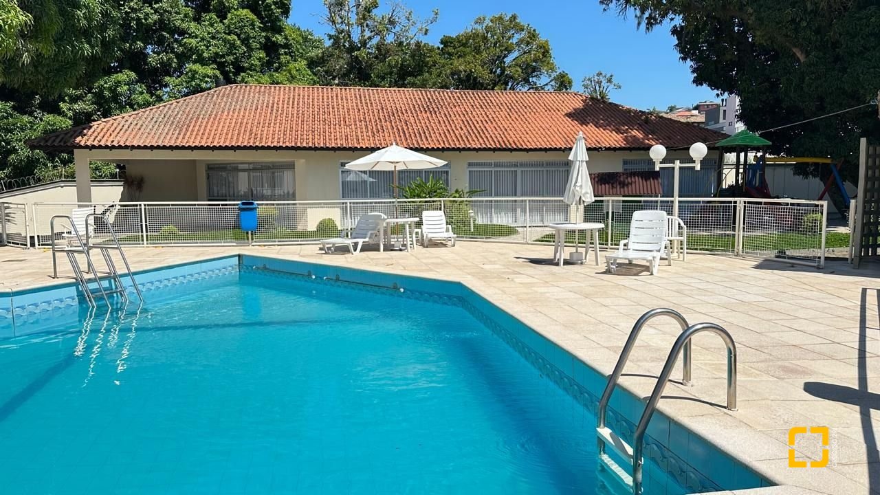 Apartamento com 74m², 3 quartos (sendo 1 suíte), 1 garagem, no bairro Coqueiros em Florianópolis