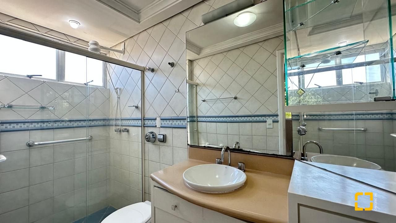 Apartamento com 74m², 3 quartos (sendo 1 suíte), 1 garagem, no bairro Coqueiros em Florianópolis