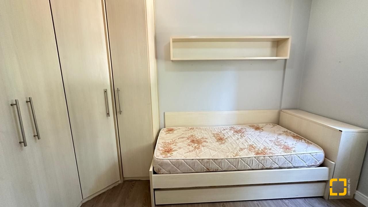 Apartamento com 74m², 3 quartos (sendo 1 suíte), 1 garagem, no bairro Coqueiros em Florianópolis