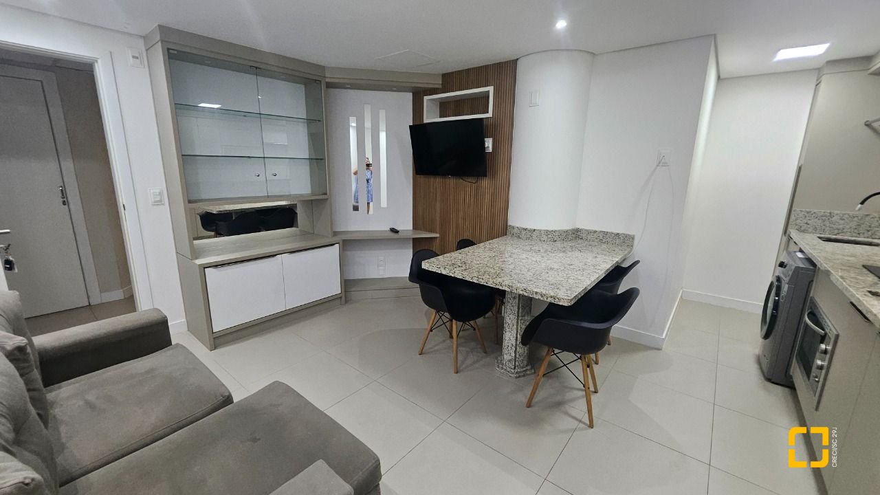 Studio com 36m², 1 quarto, 1 garagem, no bairro Beiramar em Florianópolis