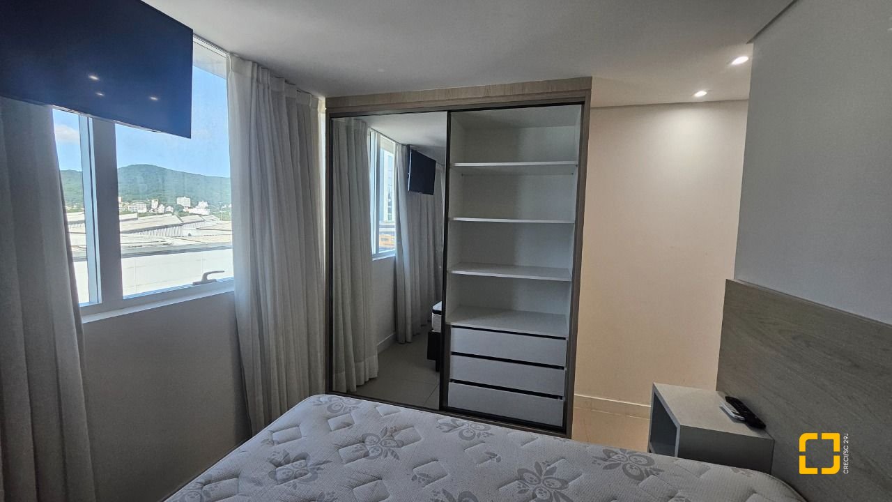 Studio com 36m², 1 quarto, 1 garagem, no bairro Beiramar em Florianópolis