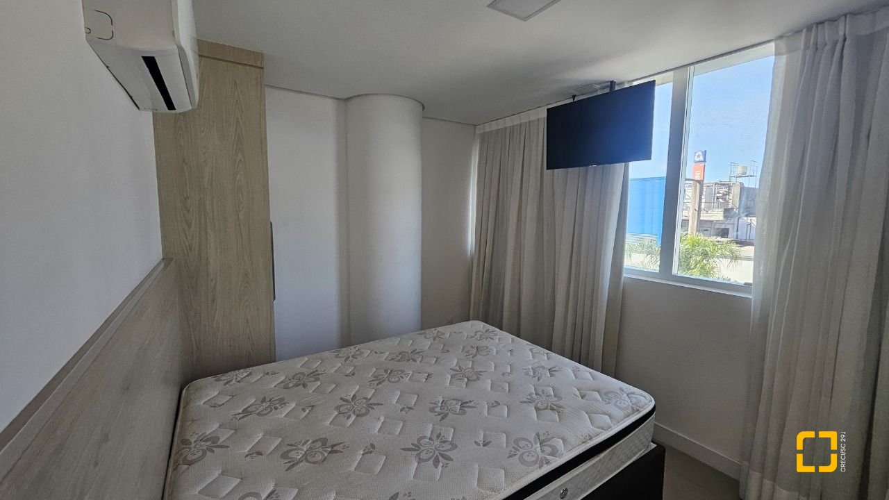 Studio com 36m², 1 quarto, 1 garagem, no bairro Beiramar em Florianópolis