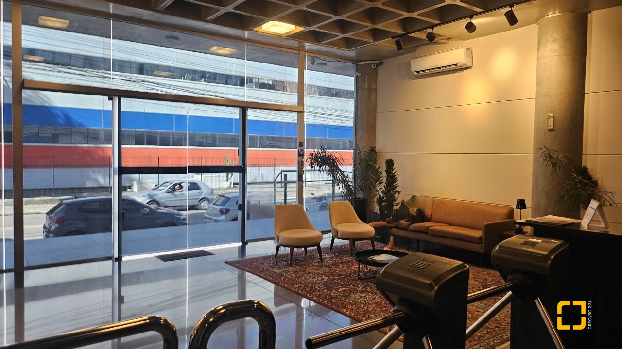 Studio com 36m², 1 quarto, 1 garagem, no bairro Beiramar em Florianópolis