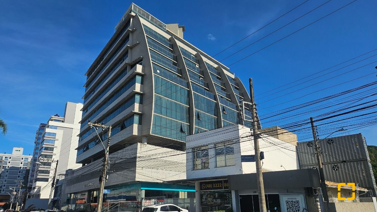 Studio com 36m², 1 quarto, 1 garagem, no bairro Beiramar em Florianópolis
