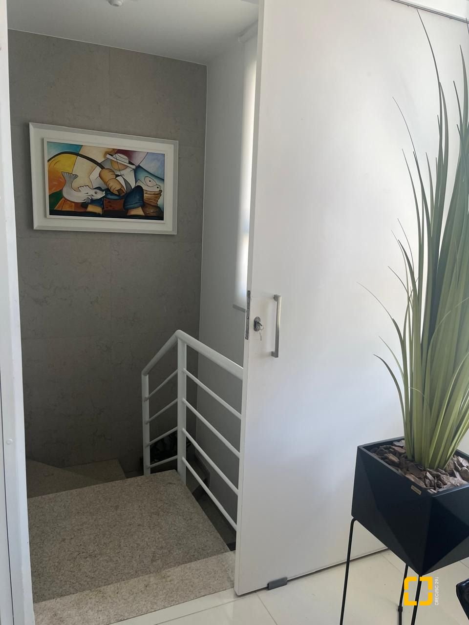Casa com 300m², 3 quartos (sendo 1 suíte), 5 garagens, no bairro Bom Abrigo em Florianópolis