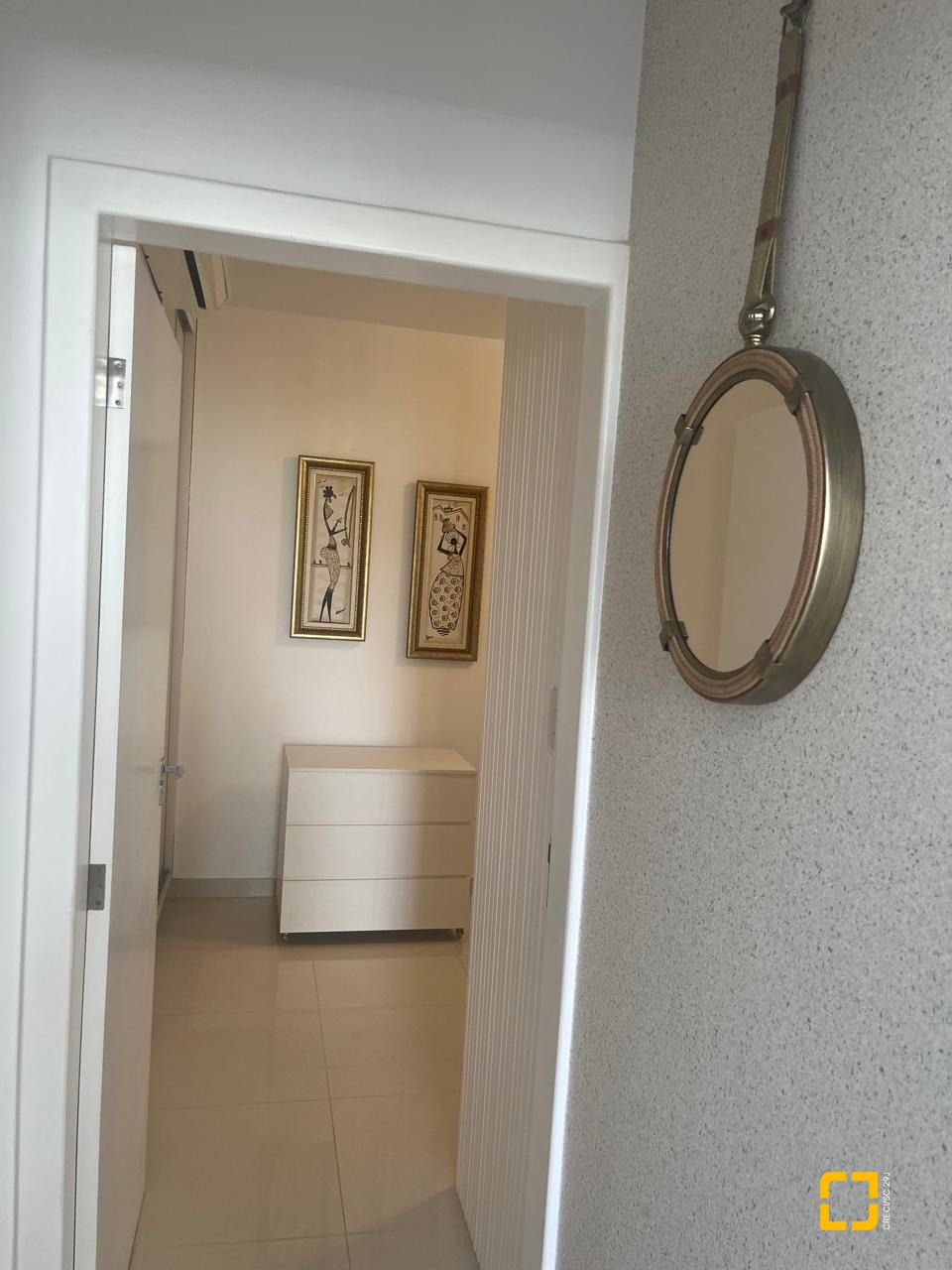 Casa com 300m², 3 quartos (sendo 1 suíte), 5 garagens, no bairro Bom Abrigo em Florianópolis