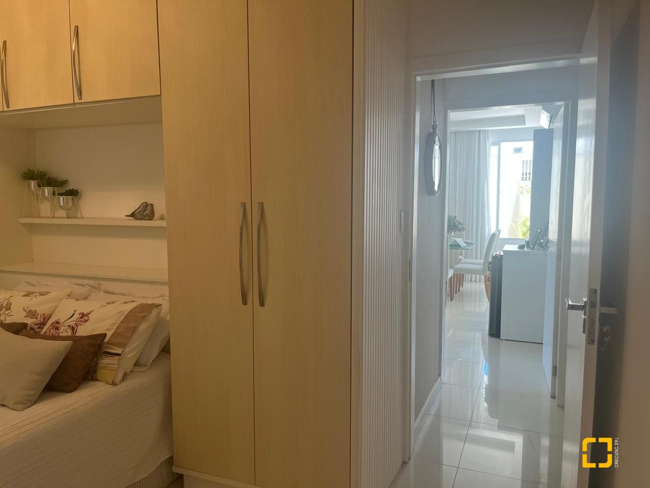Casa com 300m², 3 quartos (sendo 1 suíte), 5 garagens, no bairro Bom Abrigo em Florianópolis