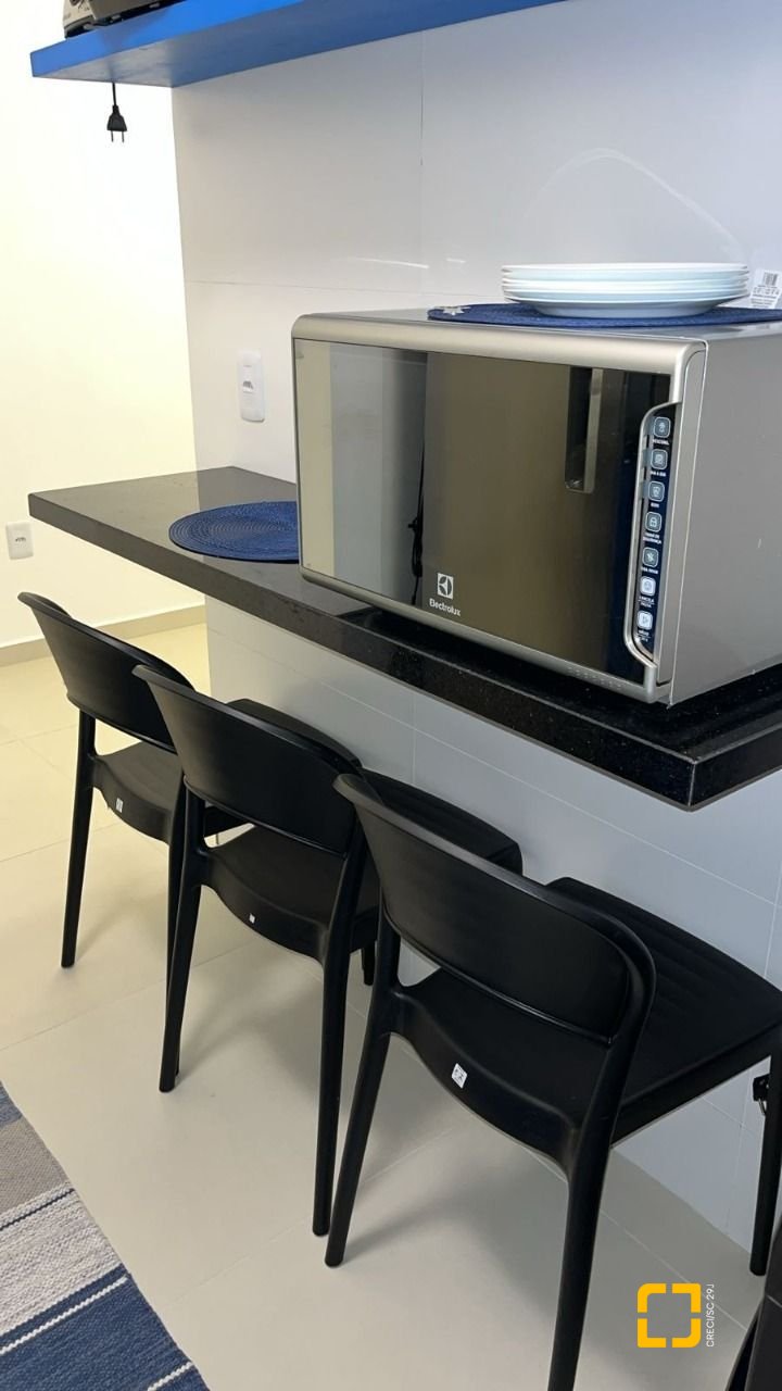 Apartamento com 53m², 3 quartos (sendo 1 suíte), 1 garagem, no bairro Ingleses em Florianópolis