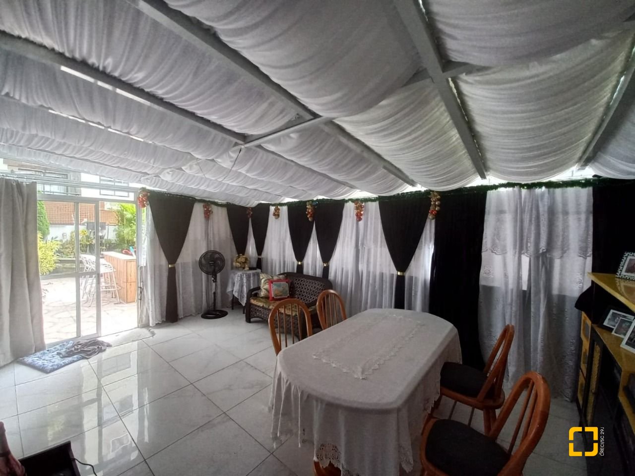 Apartamento com 144m², 2 quartos (sendo 1 suíte), 1 garagem, no bairro Campinas em São José